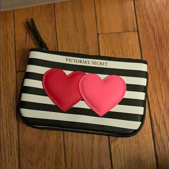 Victoria's secret cosmetic bag - Picture 1 of 2